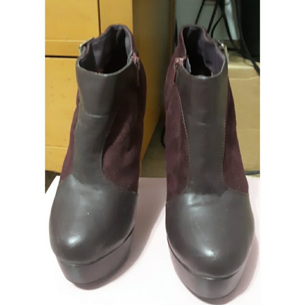 Booties - Picture 3 of 7
